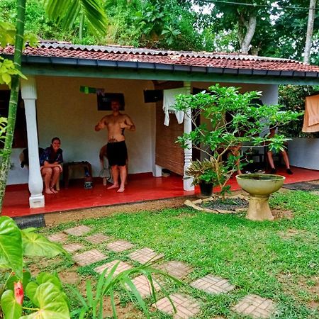 Arachchi Guest House 미리사 외부 사진