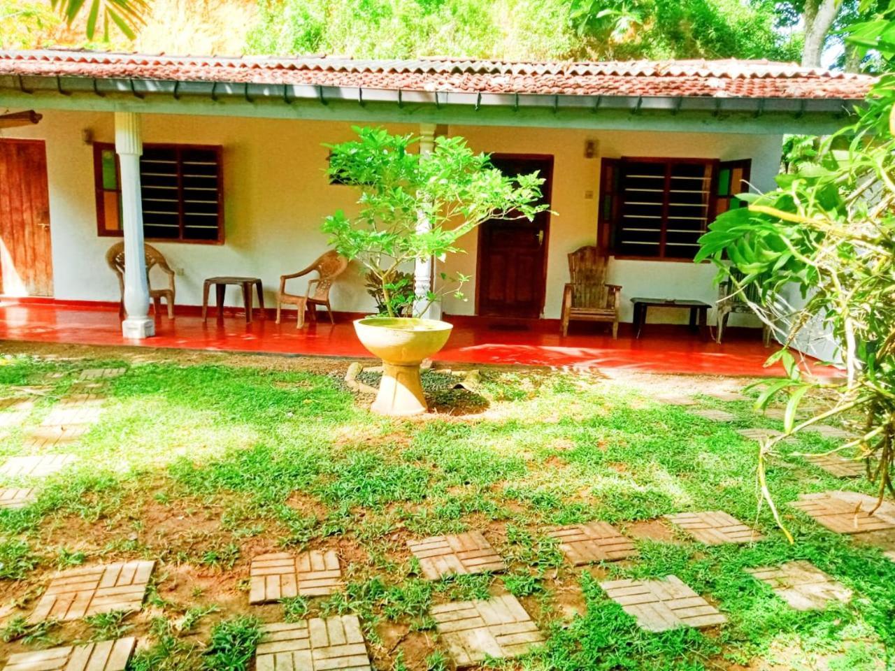 Arachchi Guest House 미리사 외부 사진